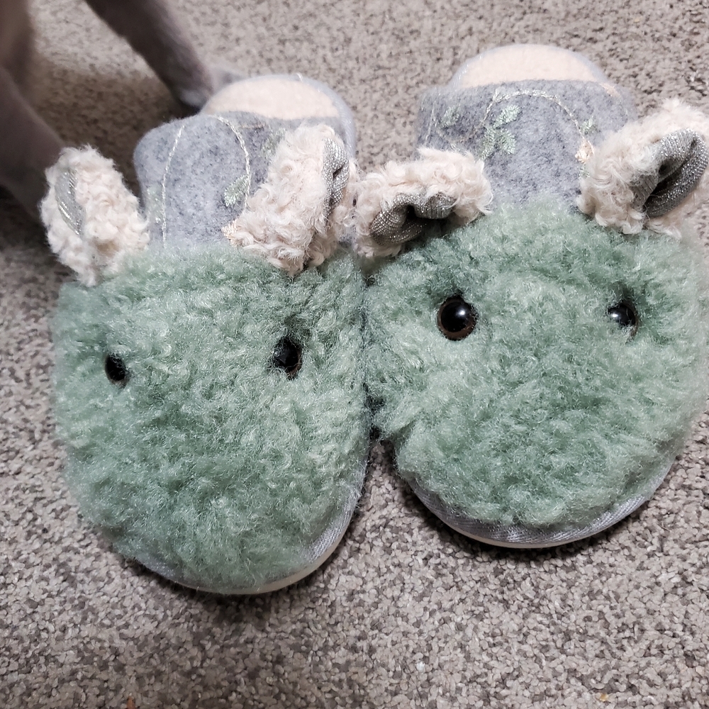 Dudu Town Kawaii Fuzzy Mouse Slippers - size 7